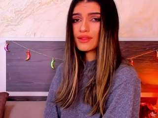 Rebecca-Bari on webcam for live free nude chat now