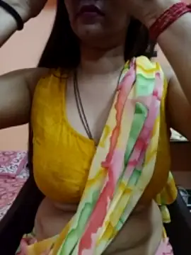 Riosyy naked in live sex video chat