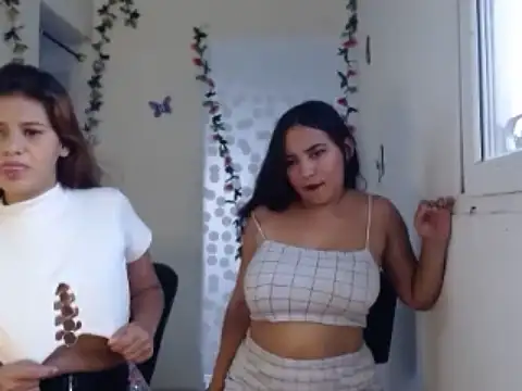 Sweetsin6 naked in live sex video chat