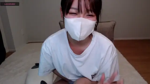 _YUNA_ naked in live sex video chat
