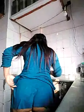Amritanikhill naked in live sex video chat