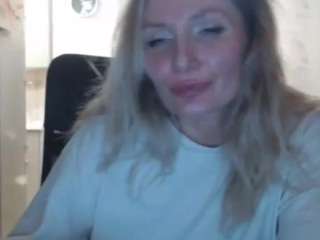AngelOxy on webcam for live free nude chat now