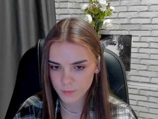 Annie-Deam on webcam for live free nude chat now