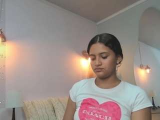 ashleyy-evans on webcam for live free nude chat now