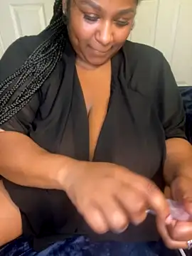 BigFineSelena naked in live sex video chat
