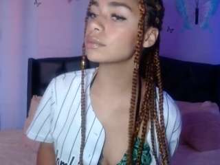 CassandraAndrews on webcam for live free nude chat now