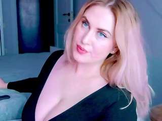 CharmingEyes on webcam for live free nude chat now