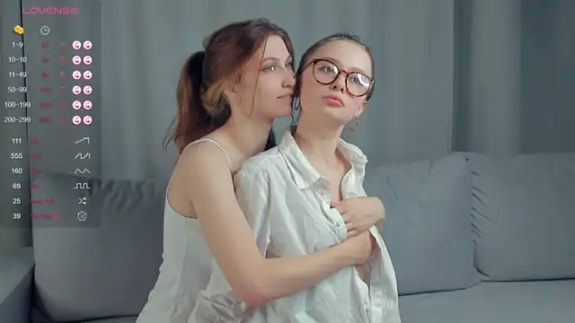 CrystalWicked naked in live sex video chat