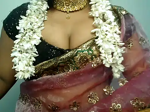 Dhiyapink naked in live sex video chat