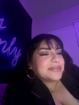 Drippindollz naked in live sex video chat