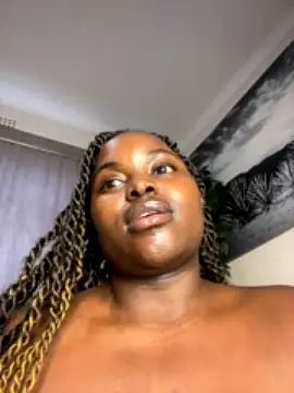 Honeycoco0211 naked in live sex video chat