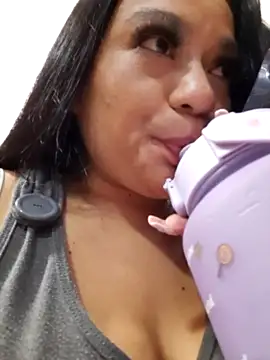 Indira_Nahali1 naked in live sex video chat