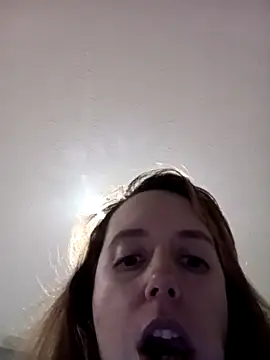 JuicyLucyy69 naked in live sex video chat