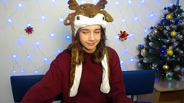 KruellaTee naked in live sex video chat