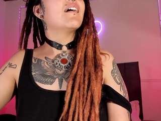 Lissie-bloom on webcam for live free nude chat now