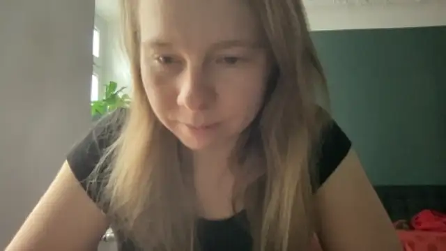SweetLucy96 naked in live sex video chat