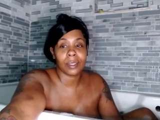 Thicky Nicky on webcam for live free nude chat now