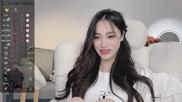 uuxiaocai naked in live sex video chat