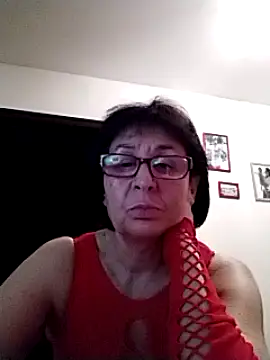 AlbinaXPretty naked in live sex video chat