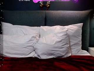 AliyaahSky on webcam for live free nude chat now