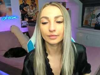 Amelia-Six on webcam for live free nude chat now