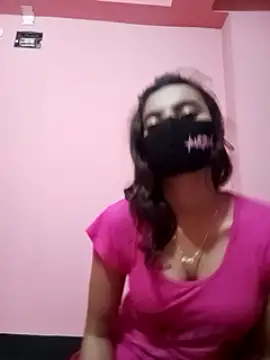 Anonna naked in live sex video chat