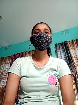 Aruyeshi- naked in live sex video chat