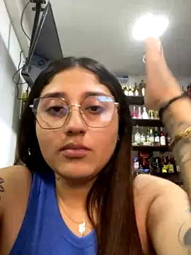 croftsmila naked in live sex video chat