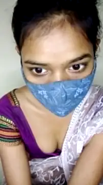 Cute-Punjaban naked in live sex video chat