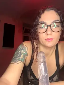 Elequeen91 naked in live sex video chat