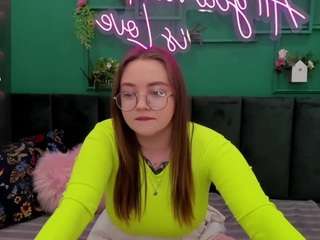 Emmaadorablle on webcam for live free nude chat now