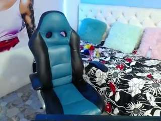 estrella-petite on webcam for live free nude chat now