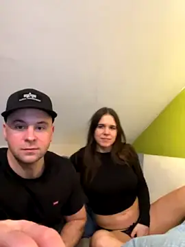 FitnessCouple93 naked in live sex video chat