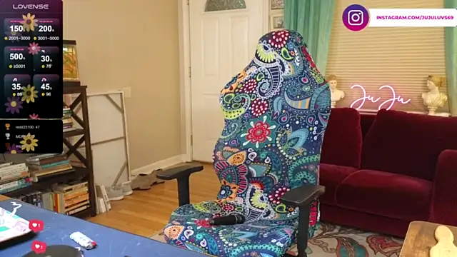 Good-Juju naked in live sex video chat