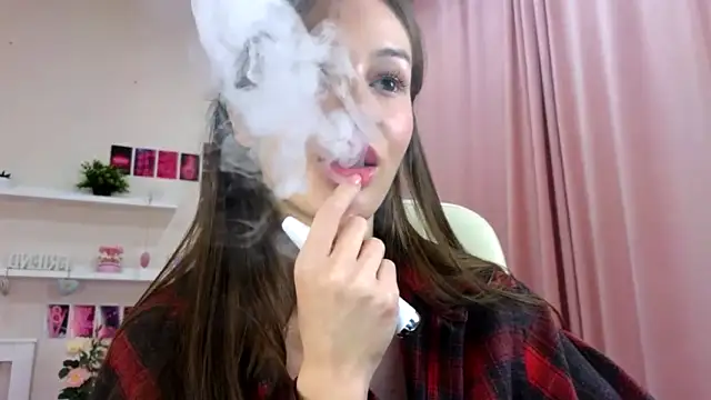 Harpi_Tai naked in live sex video chat