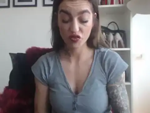 Inkeddutch naked in live sex video chat
