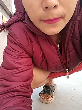 Ishikarana naked in live sex video chat