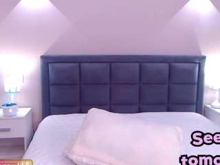 Kira on webcam for live free nude chat now
