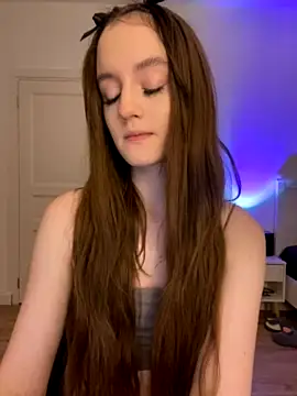 malyshhka naked in live sex video chat