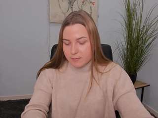 margo-steele on webcam for live free nude chat now