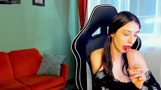 MiaKlein_ naked in live sex video chat