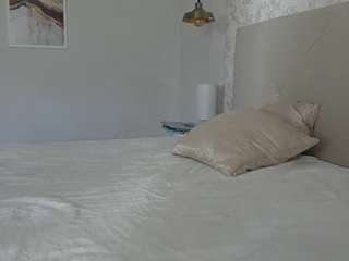 missjuliaa on webcam for live free nude chat now
