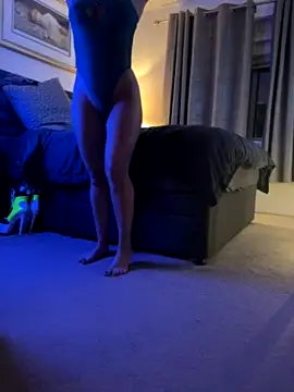 MrsPeaches naked in live sex video chat
