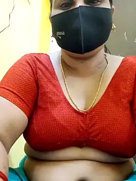 Mumtaz24 naked in live sex video chat