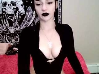Oli Ivania on webcam for live free nude chat now