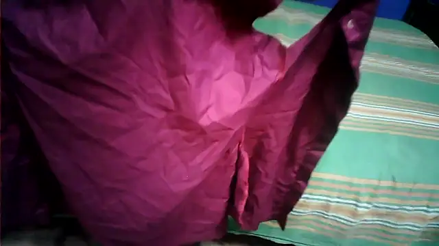 share-wifeSL naked in live sex video chat