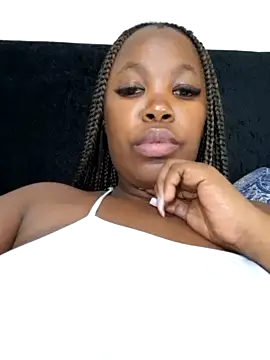 SWEETDOLLY29XX naked in live sex video chat