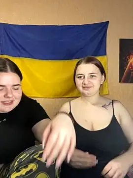 SweettyyAL naked in live sex video chat