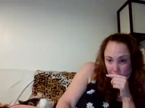 Wisie_Cutie naked in live sex video chat