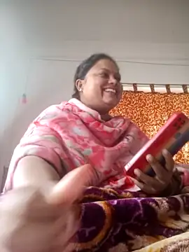 yourssoumi naked in live sex video chat